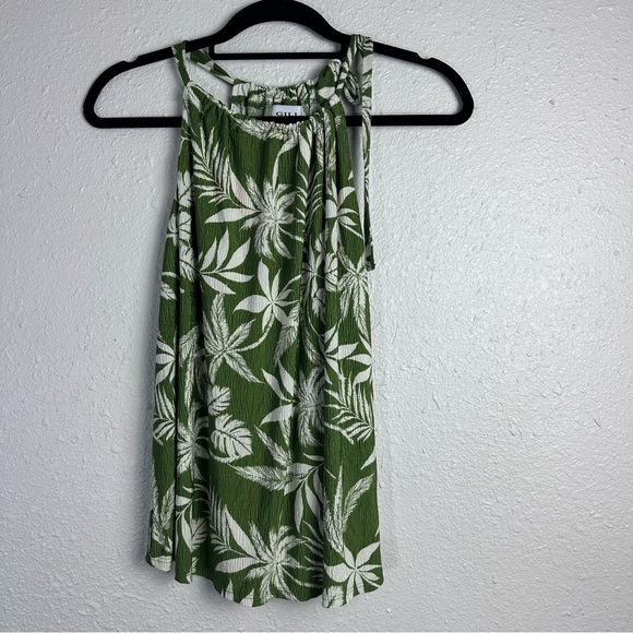 Gilli Tops - Gilli Green and White Halter Nexk Leaf Print Top Size Small